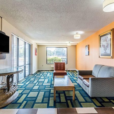 Motel 6-Kenly, Nc Eksteriør bilde