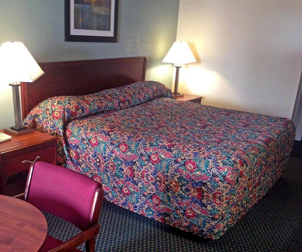 Motel 6-Kenly, Nc Eksteriør bilde