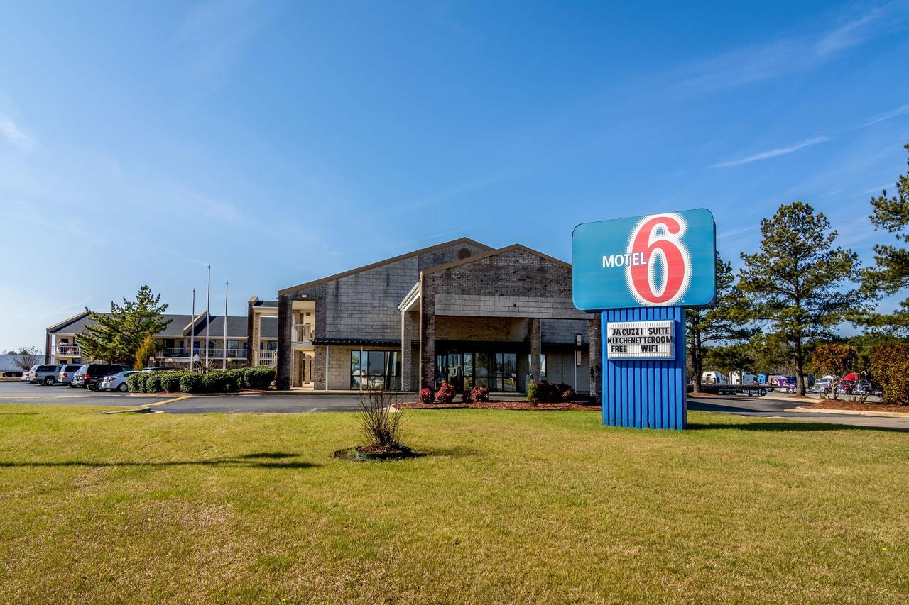 Motel 6-Kenly, Nc Eksteriør bilde