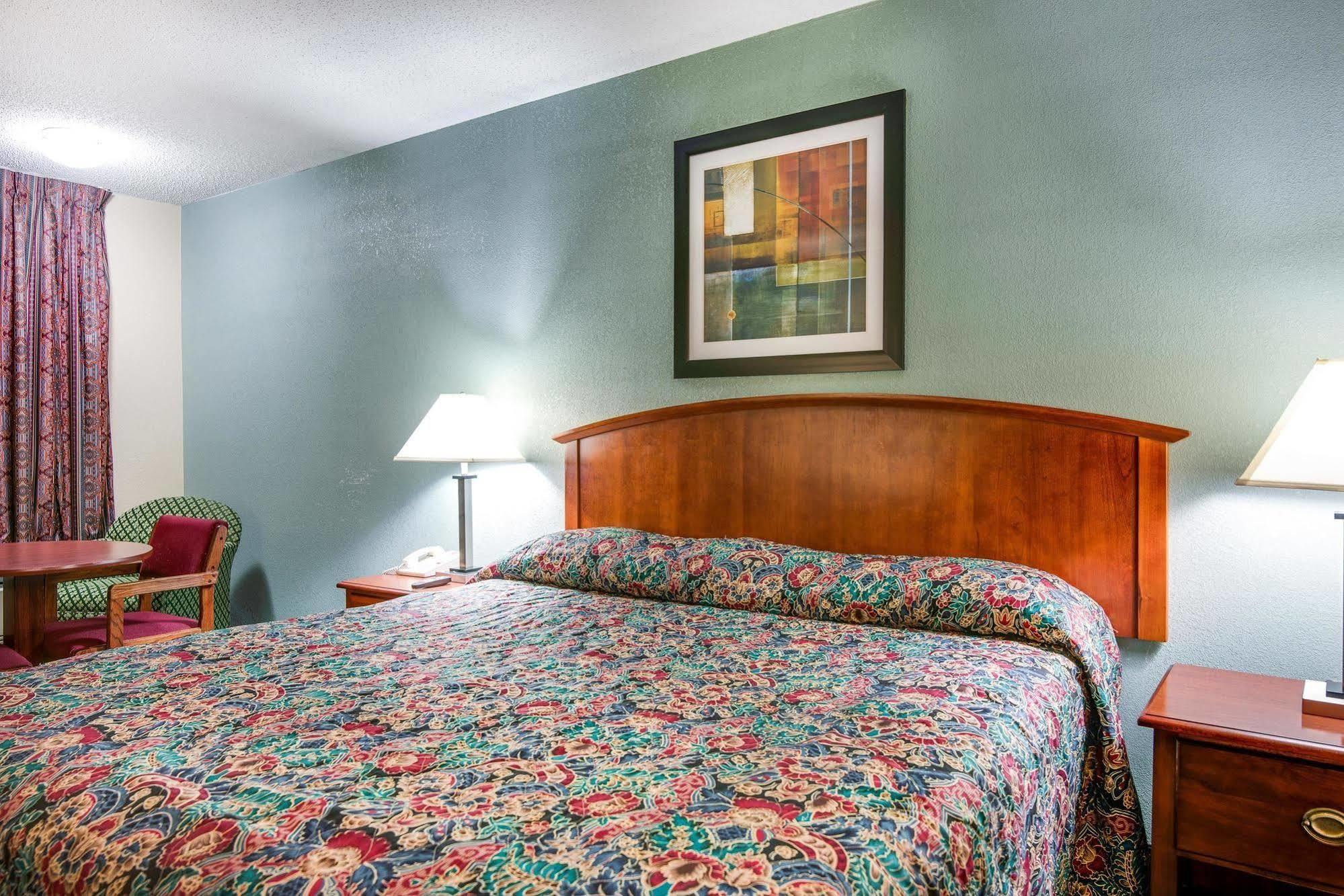 Motel 6-Kenly, Nc Eksteriør bilde