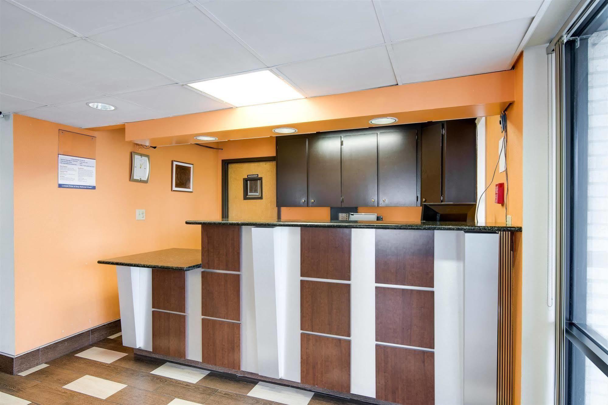 Motel 6-Kenly, Nc Eksteriør bilde