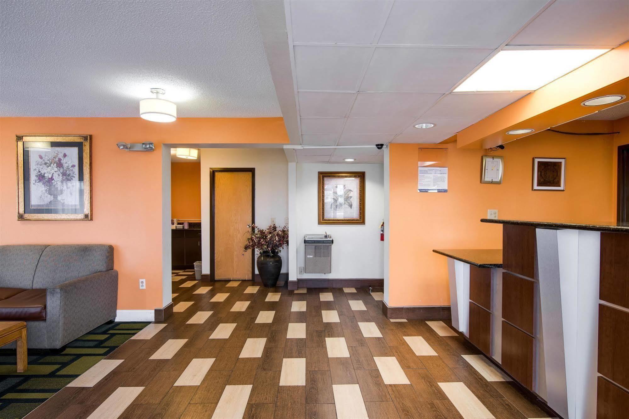 Motel 6-Kenly, Nc Eksteriør bilde