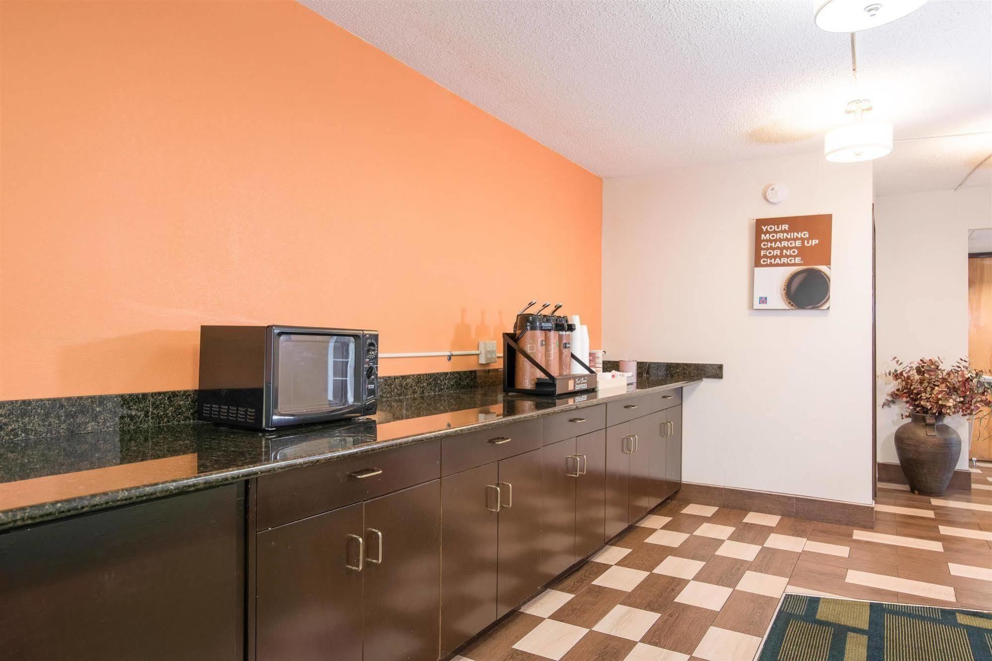 Motel 6-Kenly, Nc Eksteriør bilde