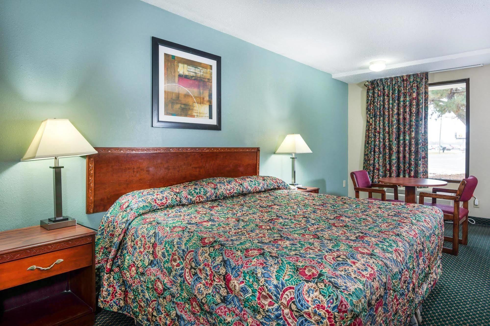 Motel 6-Kenly, Nc Eksteriør bilde