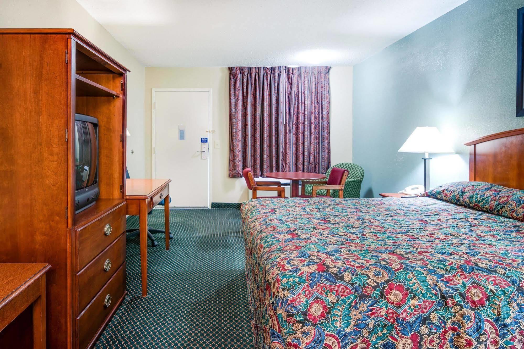 Motel 6-Kenly, Nc Eksteriør bilde